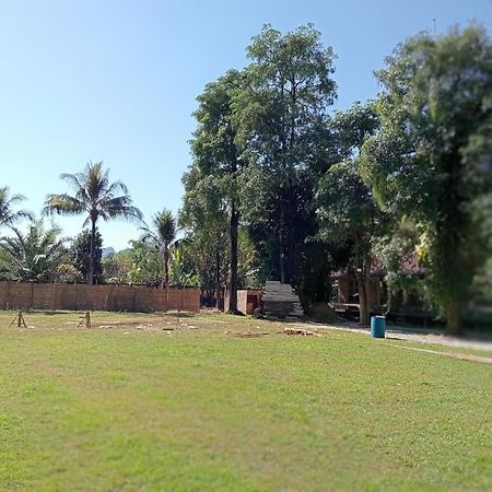 Vangvieng Ruby'Homestay Vang Vieng Esterno foto