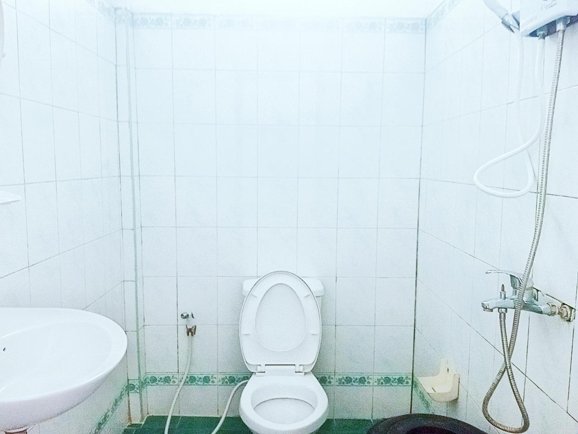 Vangvieng Ruby'Homestay Vang Vieng Esterno foto