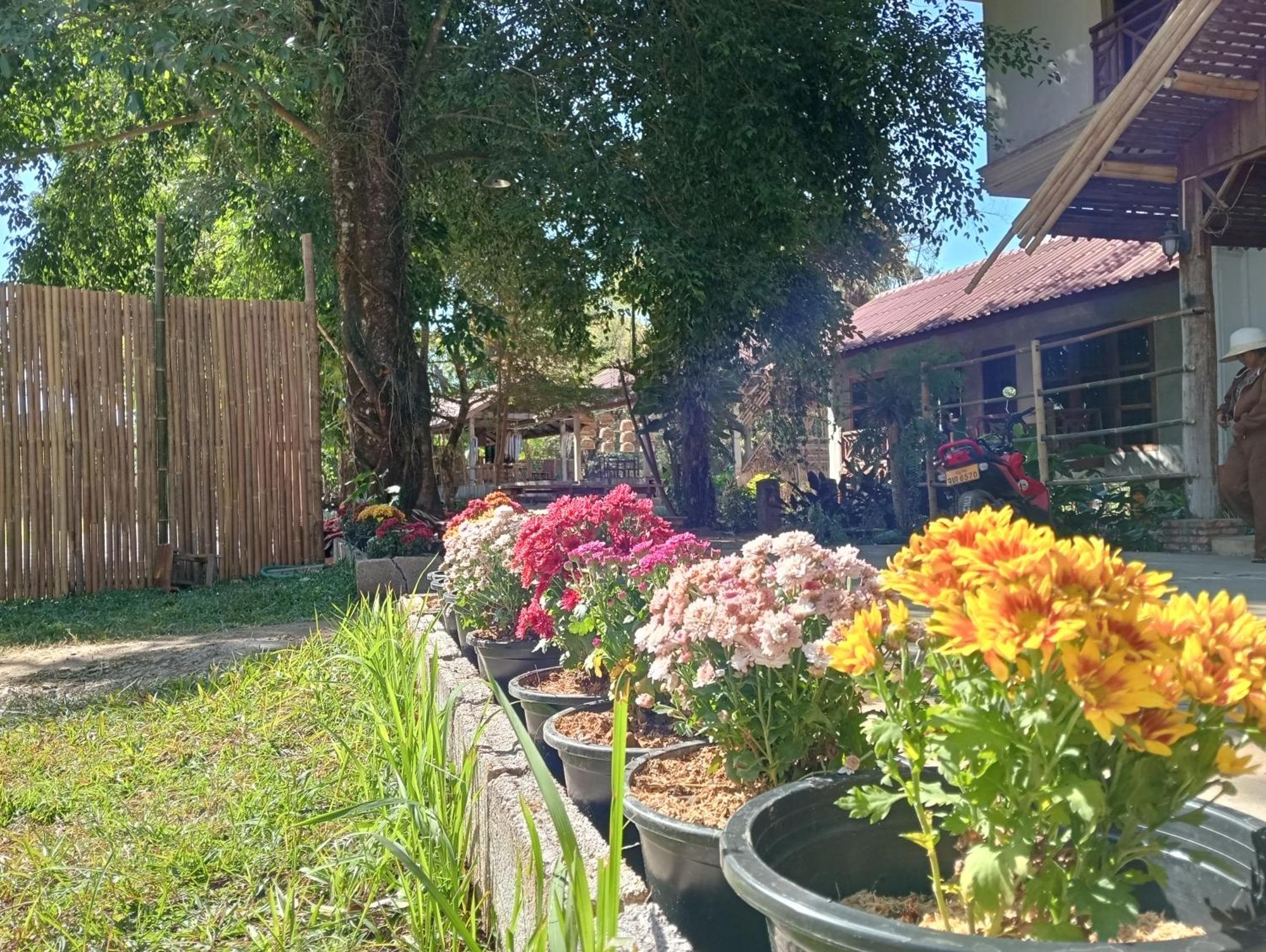 Vangvieng Ruby'Homestay Vang Vieng Esterno foto