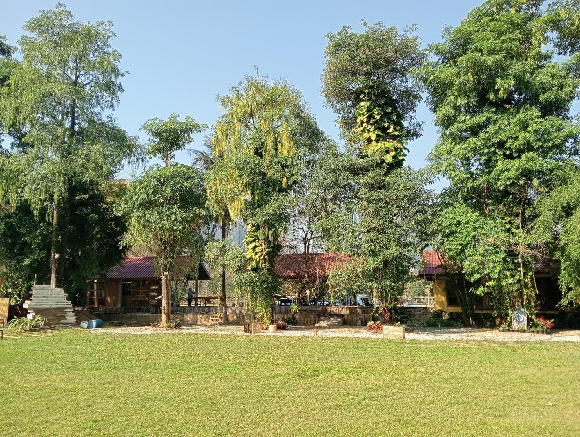 Vangvieng Ruby'Homestay Vang Vieng Esterno foto