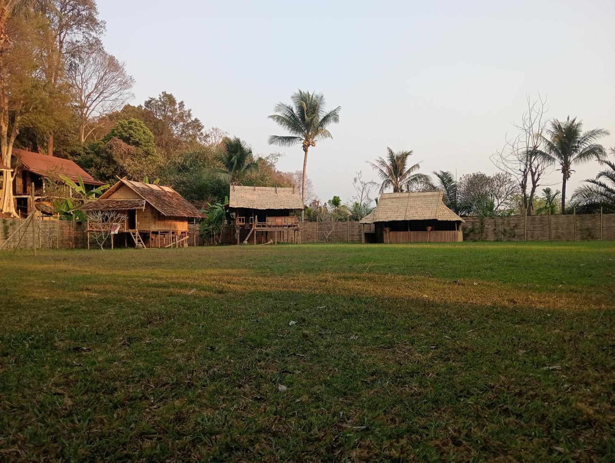 Vangvieng Ruby'Homestay Vang Vieng Esterno foto