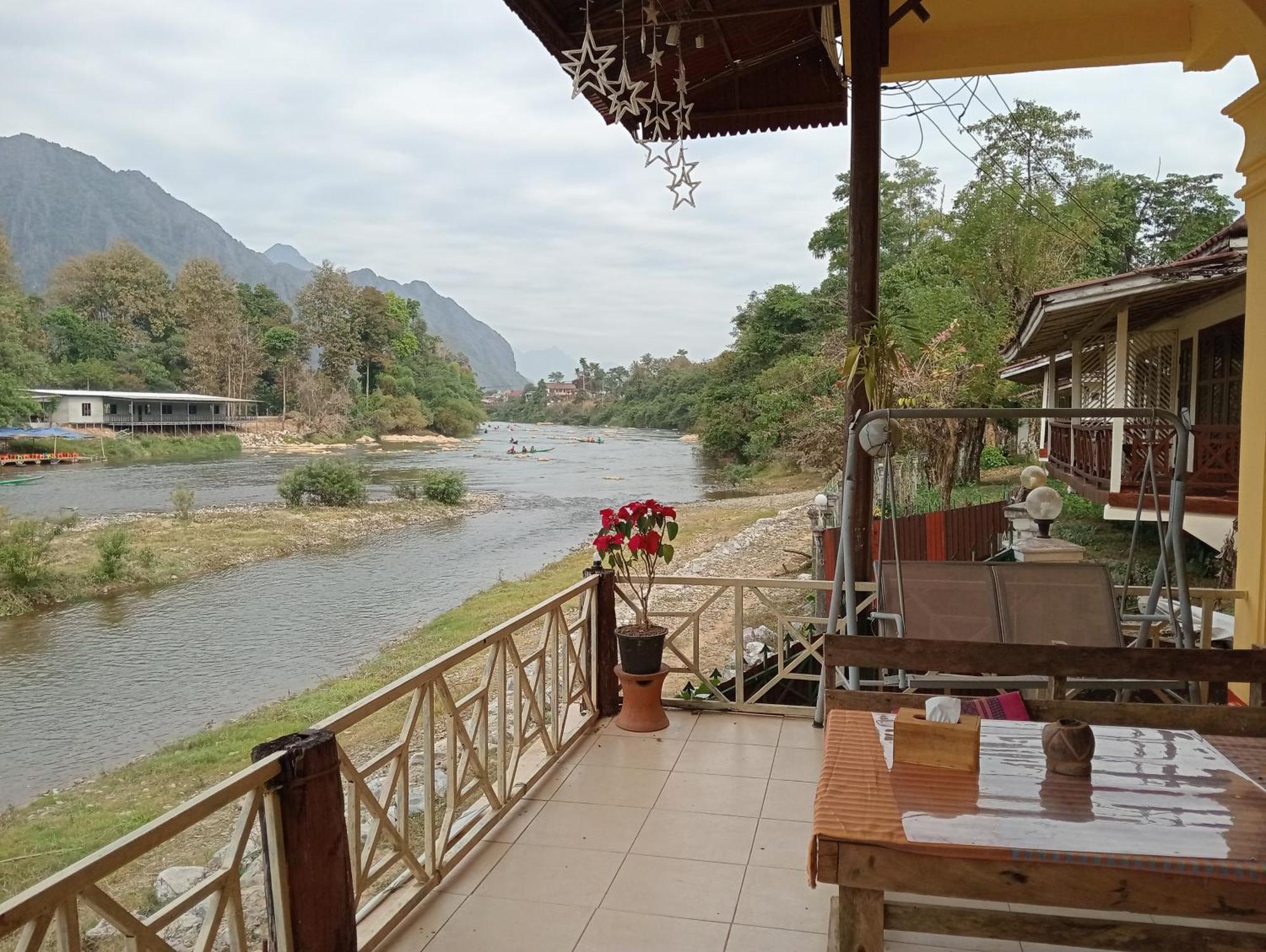 Vangvieng Ruby'Homestay Vang Vieng Esterno foto
