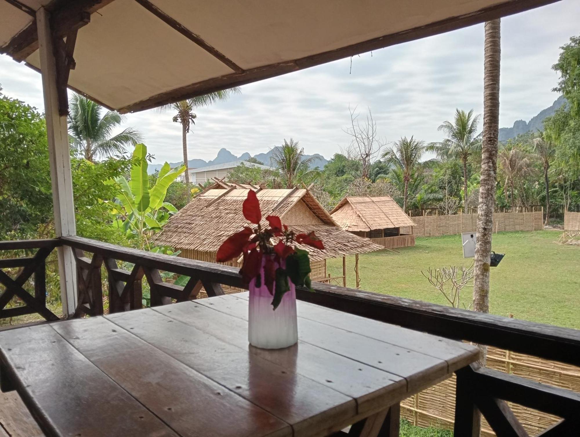 Vangvieng Ruby'Homestay Vang Vieng Esterno foto